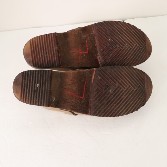 Moheda Tan Suede Clogs size 41 - Picture 7 of 7